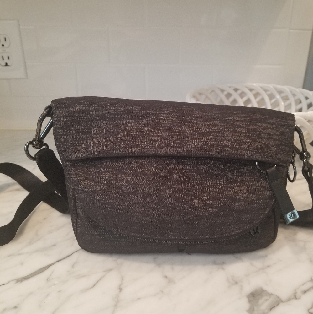Lululemon All Night Festival Bag